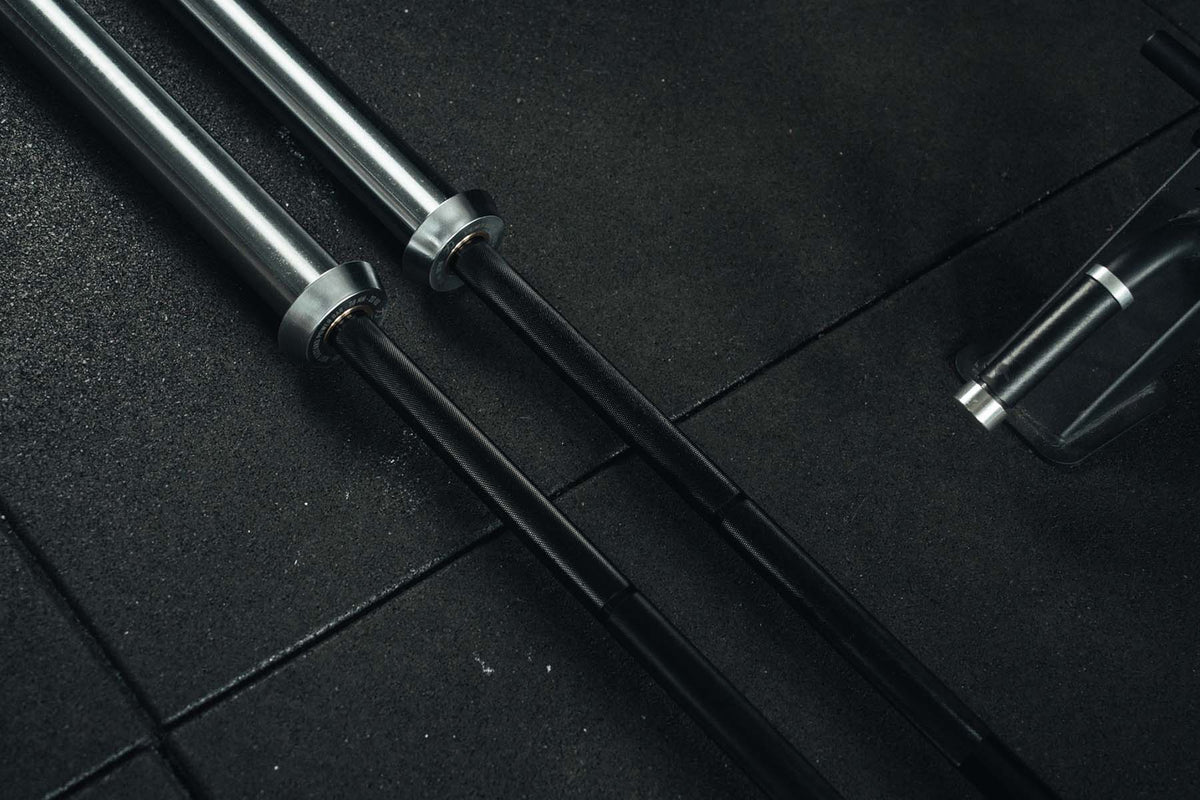 Riot Power Bar, 20 kg - Black Chrome - Strength Shop